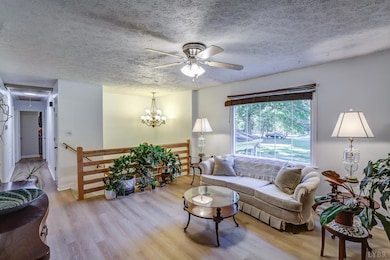 300 Pocahontas Dr, Forest, VA 24551 - photo 4