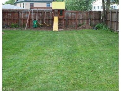 Great size backyard great for entertaining all age