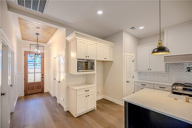 174 Turtle Dove Ln, Seneca, SC 29678 - photo 4