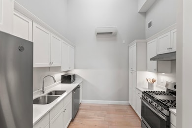 298 York St #12, York