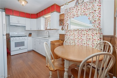 5602 3rd Ave, Vienna, WV 26105 - photo 5