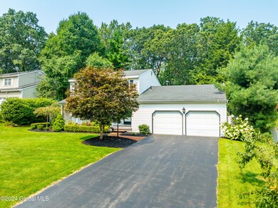 19 Bethwood Dr, Albany, NY 12211 - photo 3