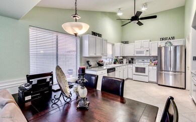 4 Kitchen Dining