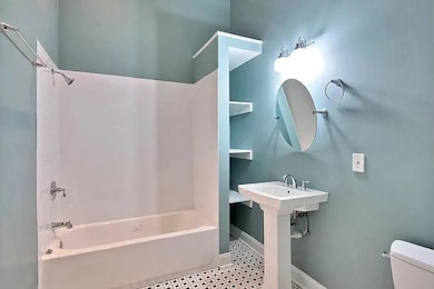 1002 Third St unit 1, New Orleans, LA 70130 - photo 7