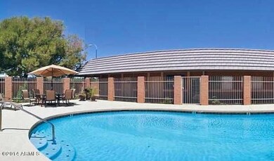 POOL1