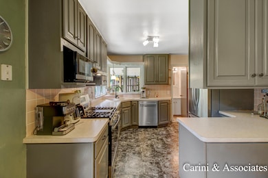 Drew Schippa 649 E 13th Street-11