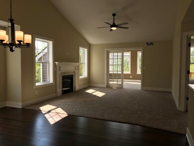 10179 Living room