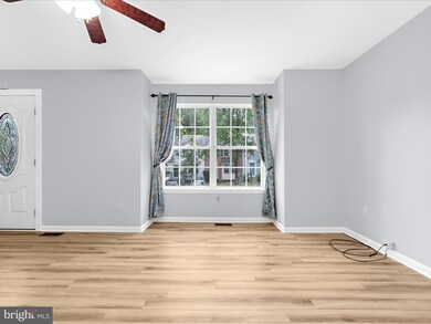 116 Langdon Farm Cir, Odenton, MD 21113 - photo 5