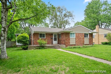 1605 Carlton Ave NE, Grand Rapids, MI 49505 - photo 2