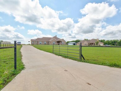 592 Old Agnes Rd, Weatherford, TX 76088 - photo 2