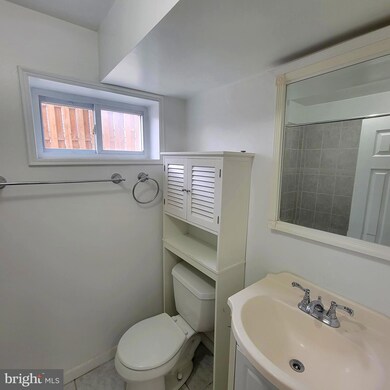 1740 N Culpeper St unit B, Arlington, VA 22207 - photo 7