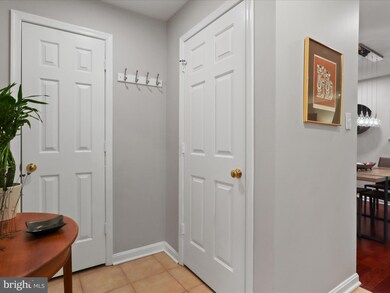 2217H Lovedale Ln unit 209A, Reston, VA 20191 - photo 6