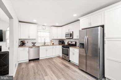 507 Heulings Ave, Riverside, NJ 08075 - photo 5