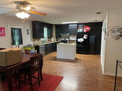 211 W Pioneer St, Wake Village, TX 75501 - photo 3