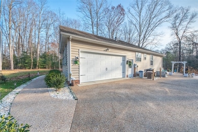 68 Oyster Cove Landing, Hartfield, VA 23071 - photo 6