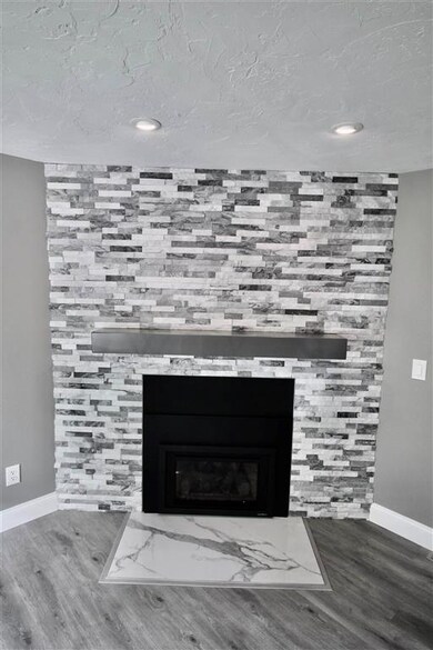 23 Vanden Rd, MerriMacK, NH 03054 - photo 4