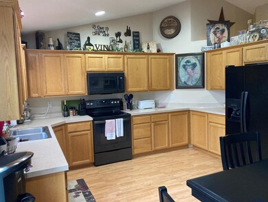 1453 S 6th St, Independence, OR 97351 - photo 7