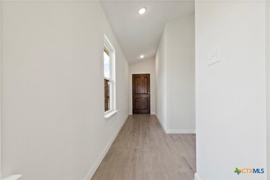 816 Waylon Cir, Killeen, TX 76542 - photo 7