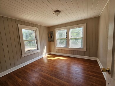 306 S Van Buren St, Albany, GA 31701 - photo 5