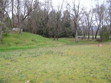 8551 Old Stage Rd, Central Point, OR 97502 - photo 2