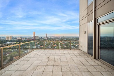 WEST TERRACE - Relax on the expansive West-facing