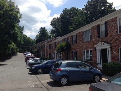 2517 Hydraulic Rd unit 72, Charlottesville, VA 22901 - photo 2