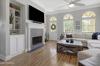 302 Pear Tree-6