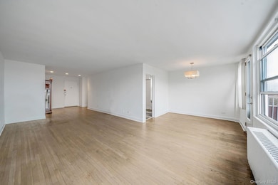 Bay Terrace Cooperative Section XII, Inc. unit 6J, Bayside, NY 11360 - photo 6