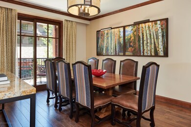 RitzCarlton_0003_WEB