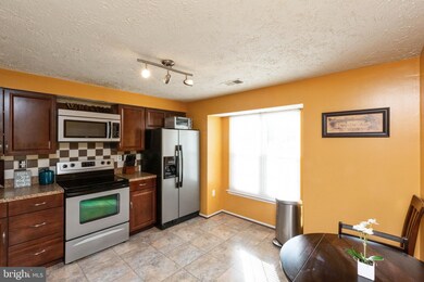 7255 Sheila Turn, Clinton, MD 20735 - photo 4