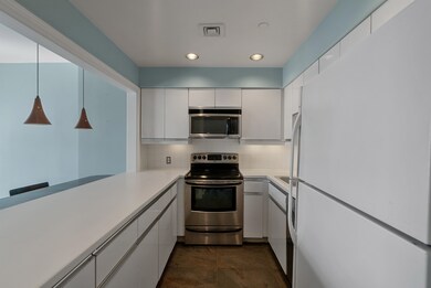 Port Liberté
Port Liberté unit 64, Jersey City, NJ 07305 - photo 5