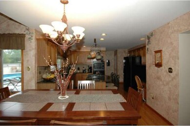 204 Heritage Dr, Columbus, NJ 08022 - photo 5