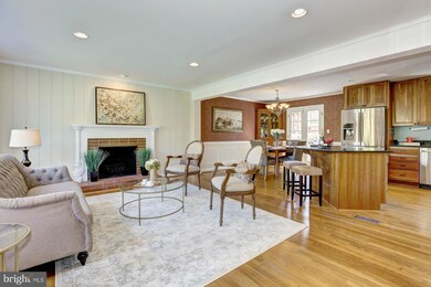 2109 Reynolds St, Falls Church, VA 22043 - photo 4