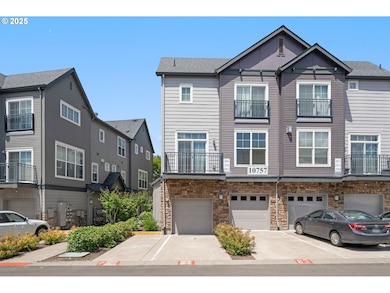 10757 NE Red Wing Way unit 201, Hillsboro, OR 97006 - photo 3