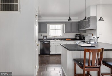 8548 Custer Ct, Manassas, VA 20112 - photo 7