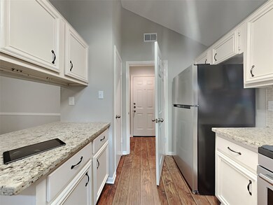 38 S Rain Forest Ct, Spring, TX 77380 - photo 4