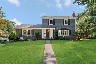 70 Sage Dr, Warwick, RI 02886 - photo 2