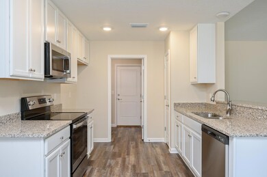 6010 Colton Blaine Ct, Crestview, FL 32539 - photo 2