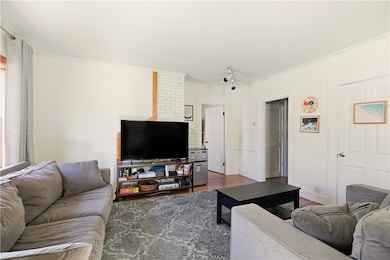 13 Holland St unit 1, Newport, RI 02840 - photo 7