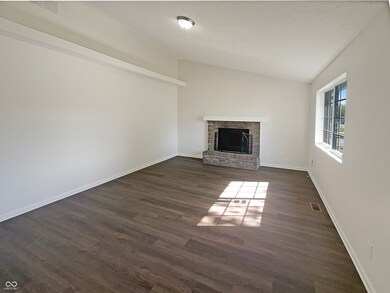 10126 Arapahoe Dr, Indianapolis, IN 46235 - photo 3