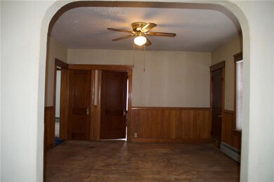 602 Cottage St, Pawtucket, RI 02861 - photo 5