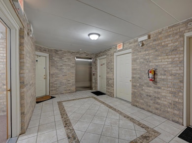 8650 Laporte Ave unit 1A, Burbank, IL 60459 - photo 5