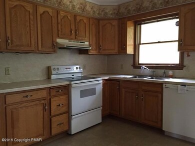 714 Getz Dawl Rd, Palmerton, PA 18071 - photo 3