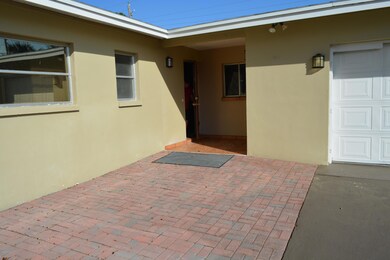 960 Butia Street (41)