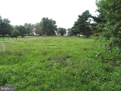 6807 Horst Rd, Chambersburg, PA 17202 - photo 5