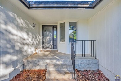 4217 SW Colly Creek Ct, Topeka, KS 66610 - photo 4