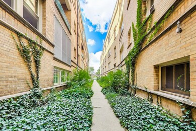 1522 E 59th St unit 2F, Chicago, IL 60637 - photo 4