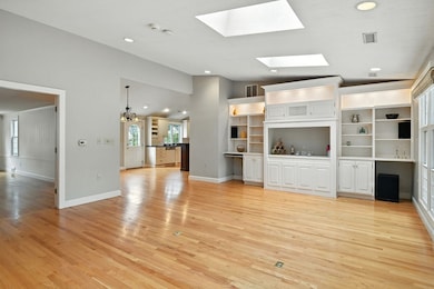 124 Longfellow Dr, Longmeadow, MA 01106 - photo 5