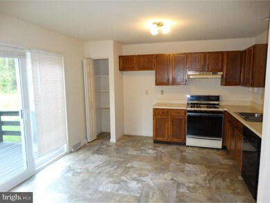 71 Winchester Ct, Reading, PA 19606 - photo 5