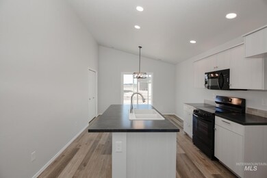 18404 N Strawflower Ave, Nampa, ID 83687 - photo 4